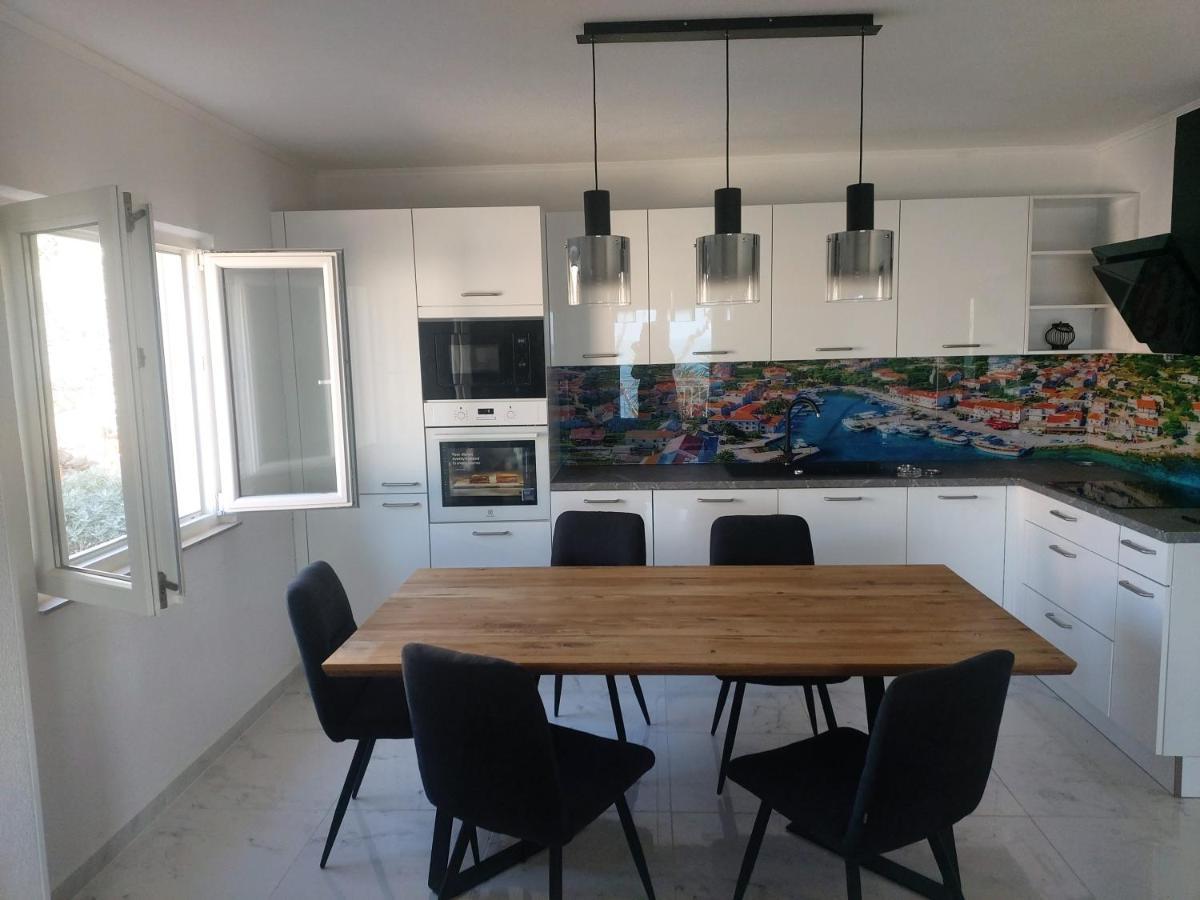 Apartment Franic Sucuraj Ngoại thất bức ảnh