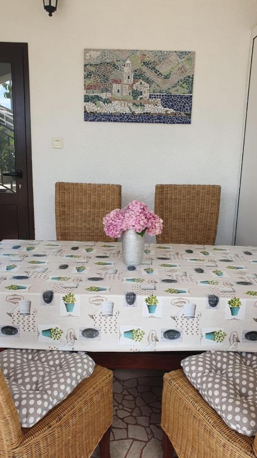Apartment Franic Sucuraj Ngoại thất bức ảnh
