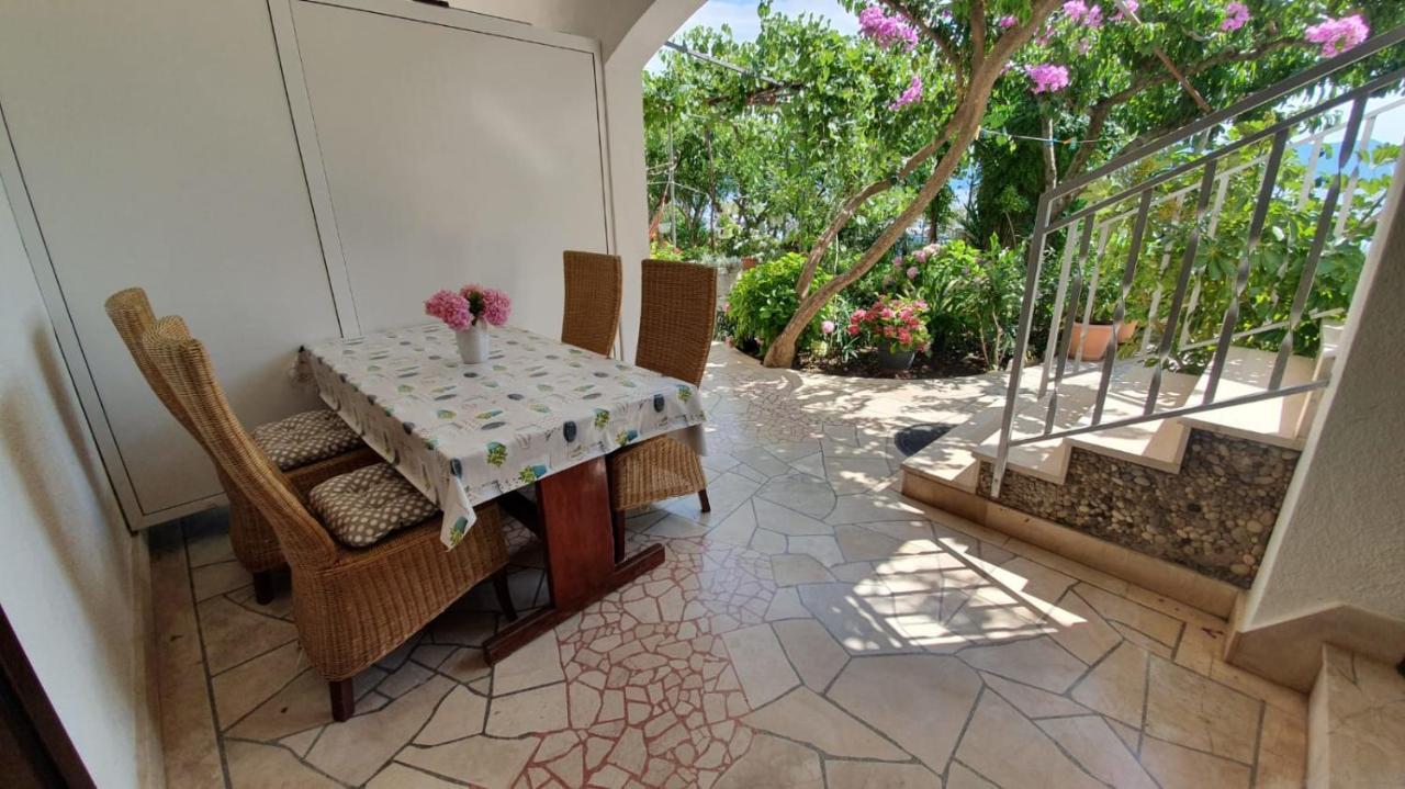 Apartment Franic Sucuraj Ngoại thất bức ảnh
