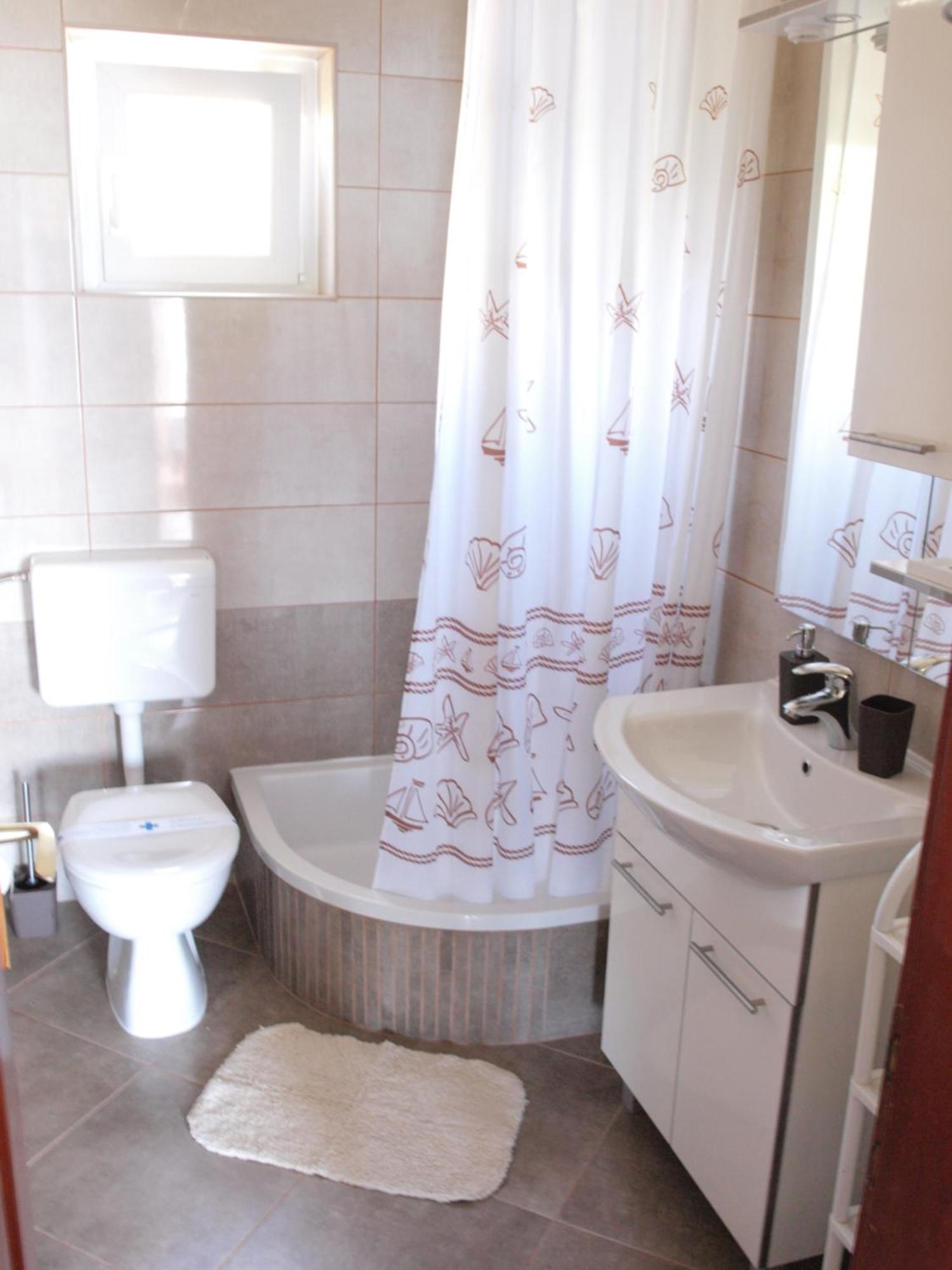 Apartment Franic Sucuraj Ngoại thất bức ảnh